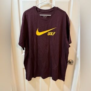 Nike Golf T-Shirt Size XXL
Burgundy Crush